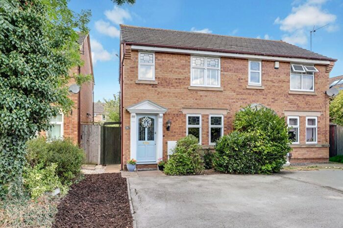 3 Bedroom Semi-Detached House For Sale In Rossett Close, Gamston, NG2