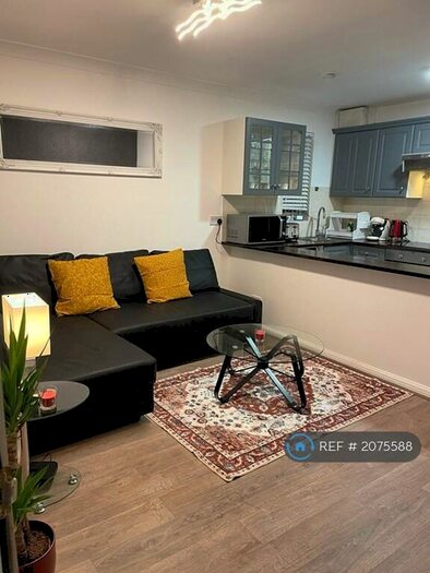 1 Bedroom Flat To Rent In Dorset Mews, London, N3