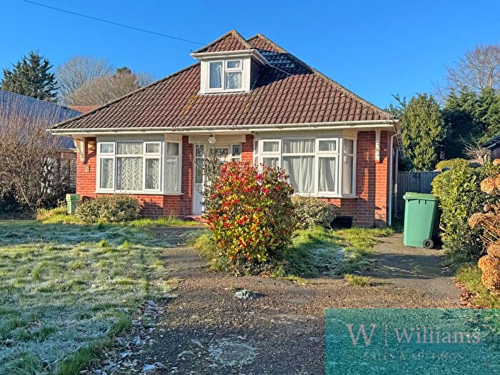 4 Bedroom Bungalow For Sale In Church Road, Wootton Bridge, Ryde, Isle Of Wight, PO33