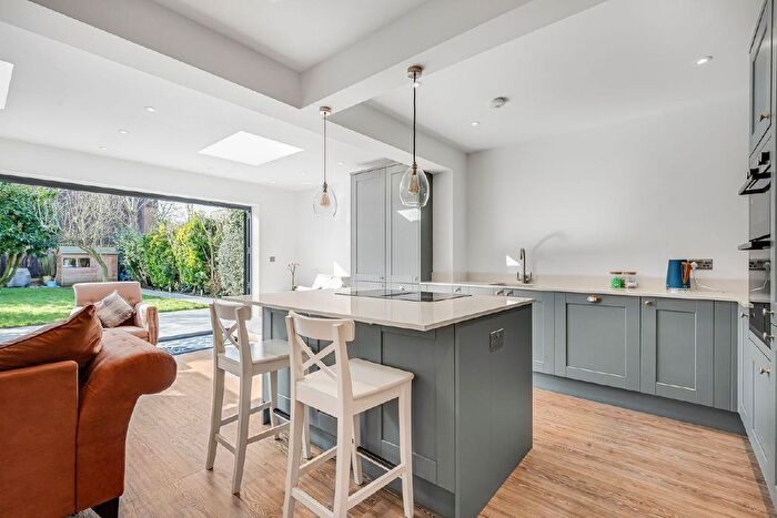 3 Bedroom Semi-detached House For Sale In Dawson Road, Kingston Upon Thames, Greater London, KT1