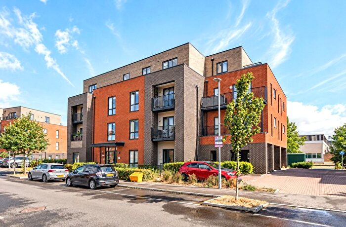 1 Bedroom Flat For Sale In Nightingale Way, Reading, Berkshire, RG30