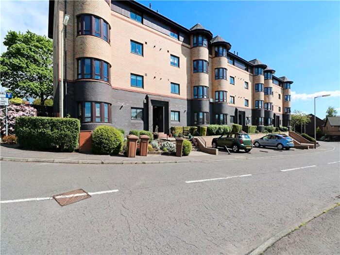 2 Bedroom Flat To Rent In Carmichael Court, Coldside, Dundee, DD3