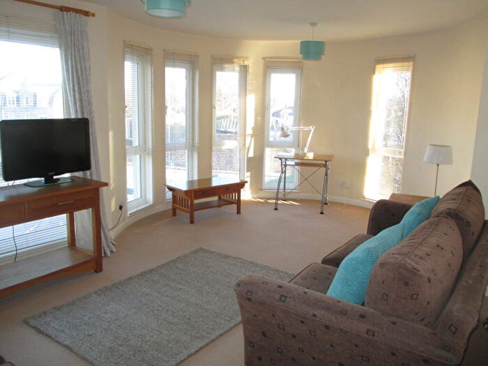 2 Bedroom Flat To Rent In Gray Street, Aberdeen, AB10