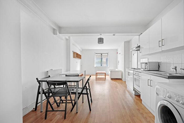 1 Bedroom Flat To Rent In Risborough Street, Waterloo, SE1