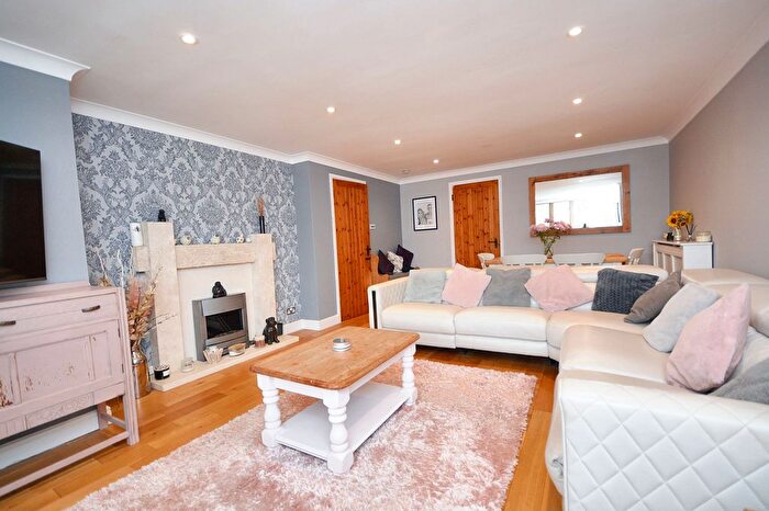 2 Bedroom Maisonette For Sale In Main Road, Sellindge, TN25