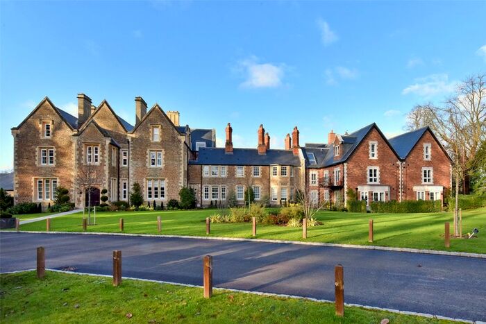 2 Bedroom Flat To Rent In Parklands, Besselsleigh, Abingdon, Oxfordshire OX13