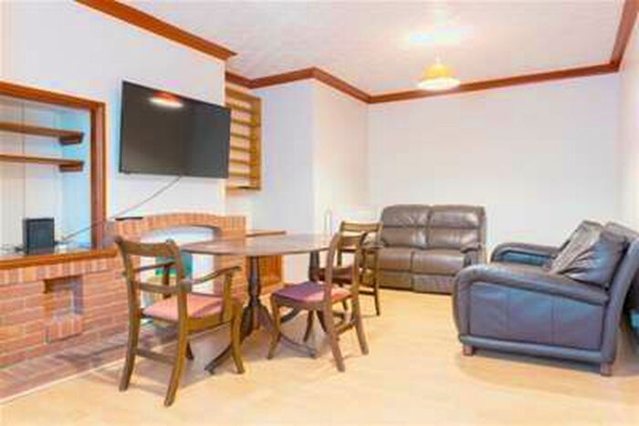 5 Bedroom House To Rent In Crummock Road, NR5