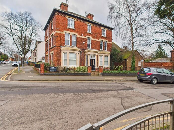 1 Bedroom Apartment To Rent In Headlands, Kettering, Northants, NN15