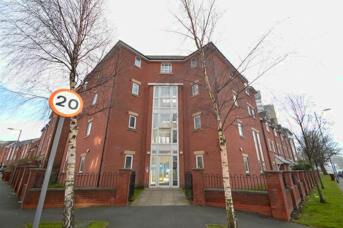 2 Bedroom Flat To Rent In Chorlton Road, Hulme, Manchester, M15