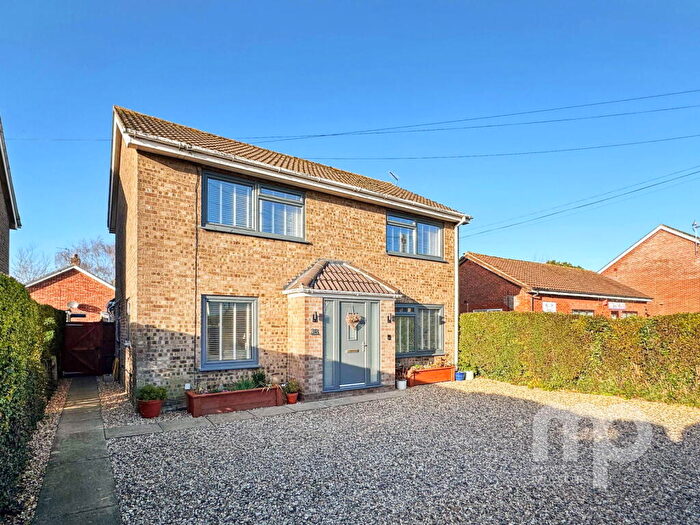 3 Bedroom Detached House For Sale In Mill Road, Hethersett, NR9