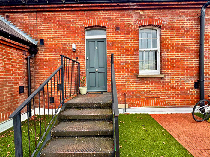 1 Bedroom Apartment To Rent In High Street, Beckenham, BR3