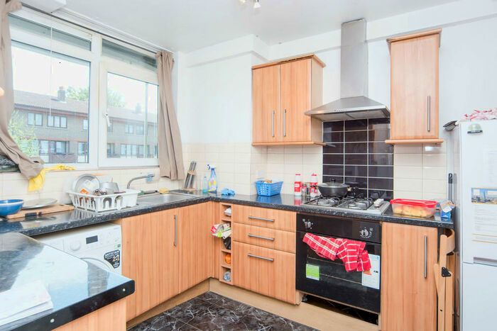 4 Bedroom Flat To Rent In St. John's Estate, Hoxton, N1