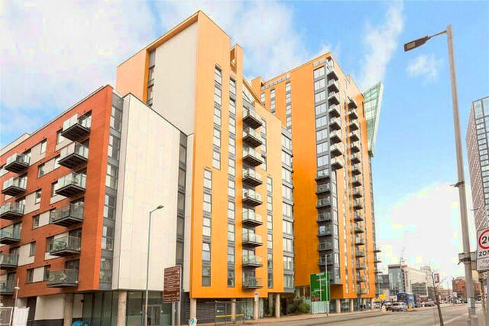 2 Bedroom Flat To Rent In Goulden Street, Manchester, M4
