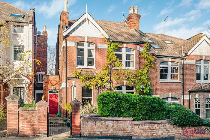 4 Bedroom Terraced House For Sale In Wolseley Road, London, N8