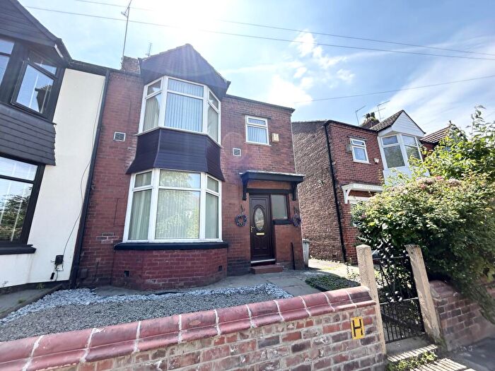3 Bedroom Semi-Detached House To Rent In Delamere Avenue, Salford, M6