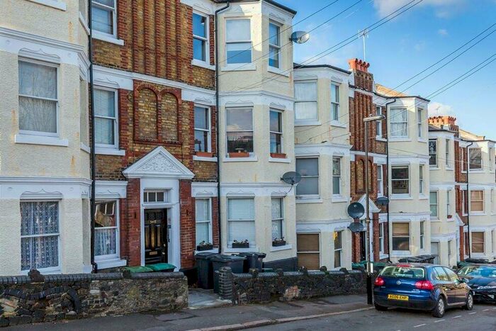 2 Bedroom Flat To Rent In Birkbeck Road, Crouch End, N8