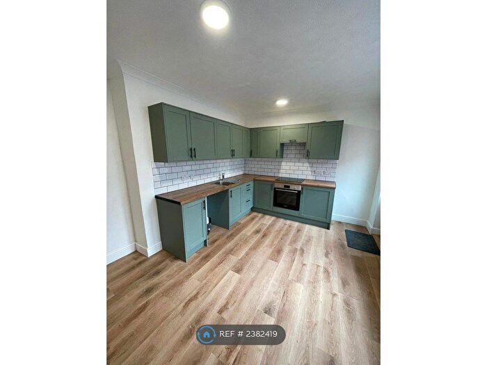 1 Bedroom Flat To Rent In Gippeswyk Road, Ipswich, IP2