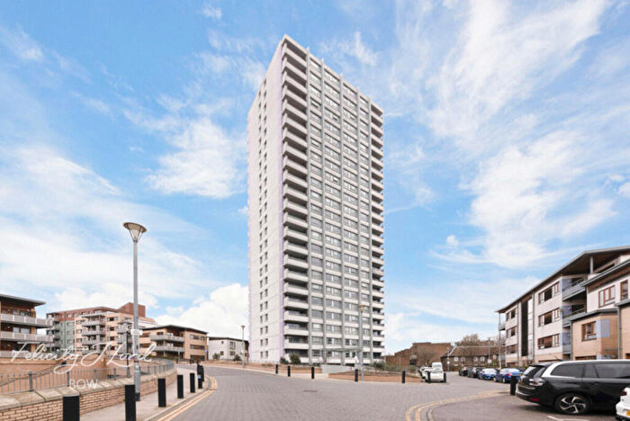 2 Bedroom Penthouse To Rent In Rainhill Way, London, E3