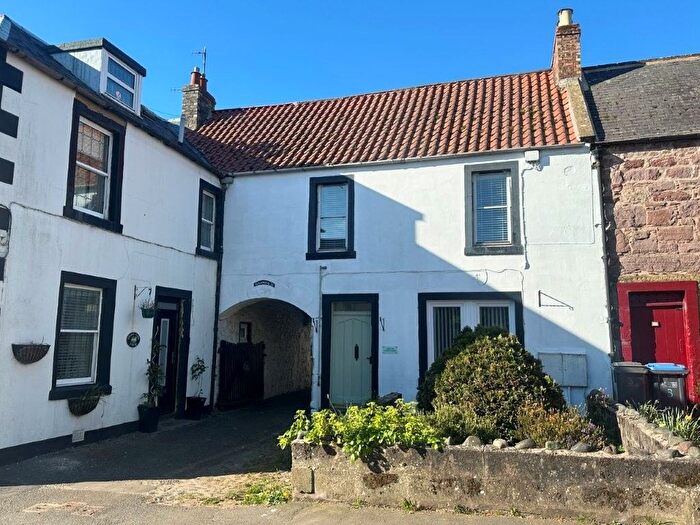 2 Bedroom Flat For Sale In St Andrews Square, Ayton, TD14