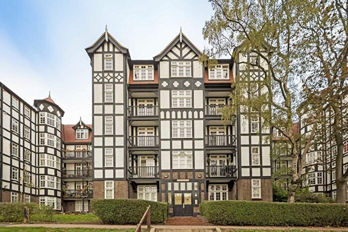 2 Bedroom Flat To Rent In Oakeshott Avenue, Highgate, N6