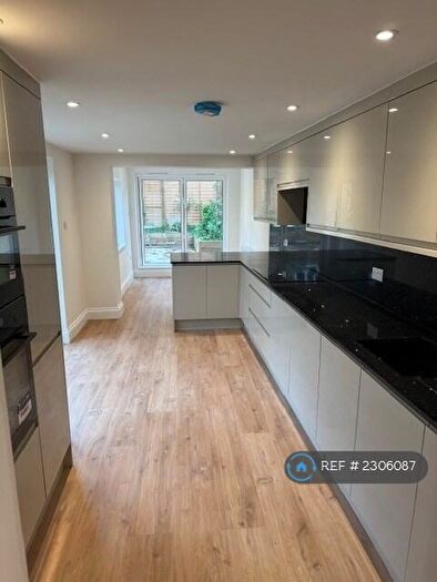 5 Bedroom Terraced House To Rent In Torriano Avenue, London, NW5