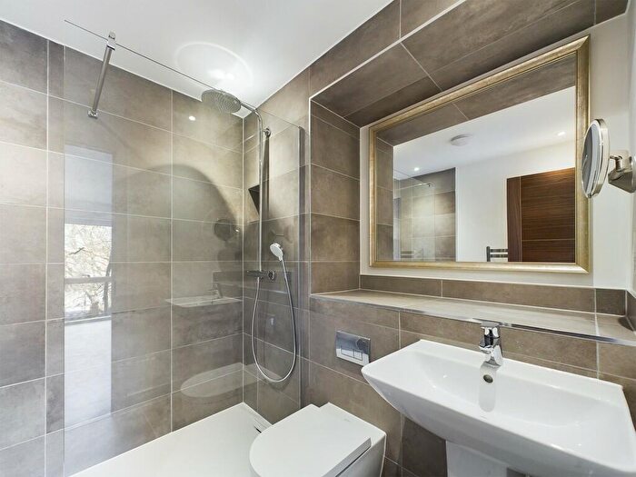 2 Bedroom Apartment To Rent In Redcross Street, Bristol, BS2