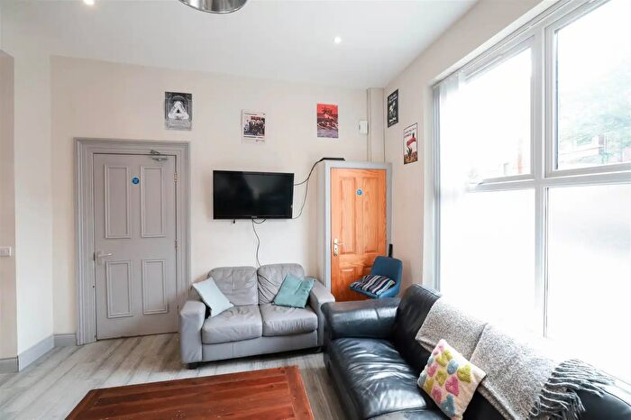 5 Bedroom Terrace House For Sale In Rugby Road, Belfast, BT7