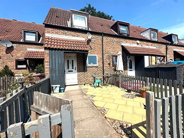 2 Bedroom Terraced House For Sale In Fawns Manor Close, Bedfont, TW14