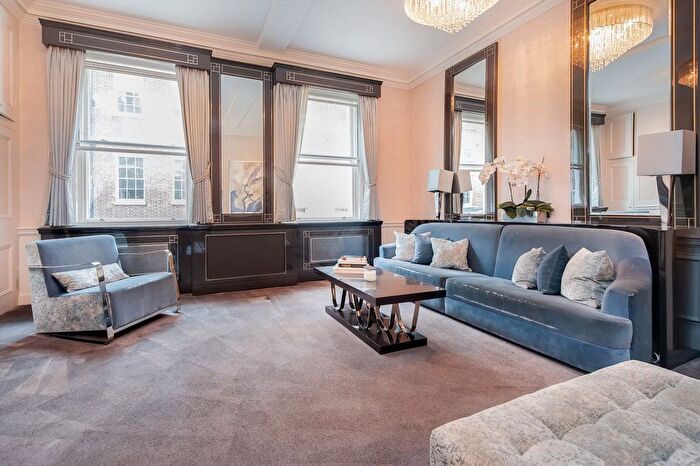 3 Bedroom Maisonette For Sale In Carlisle Street, Soho, W1D