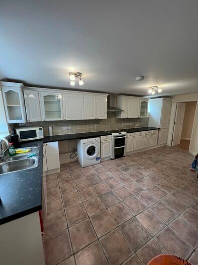 7 Bedroom End Of Terrace House To Rent In Manning Grove Langdon Hill, Basildon, SS16