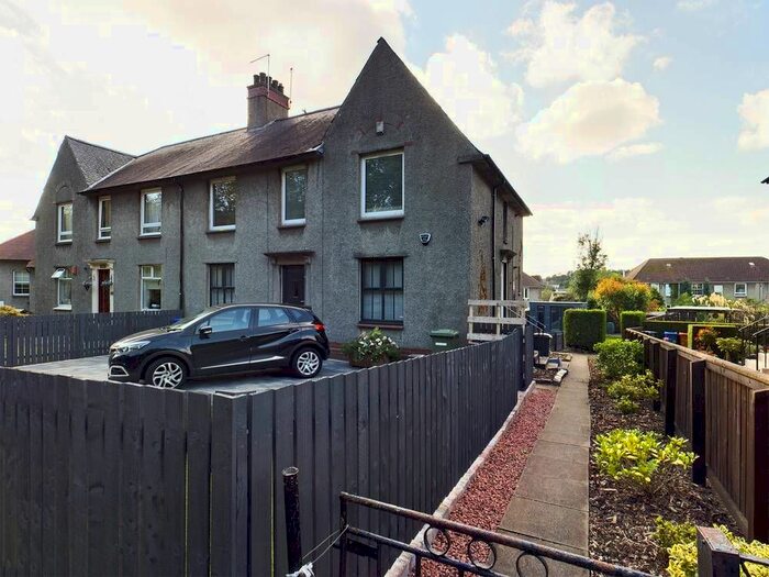 2 Bedroom Flat To Rent In Keystone Avenue, Milngavie, Glasgow, G62