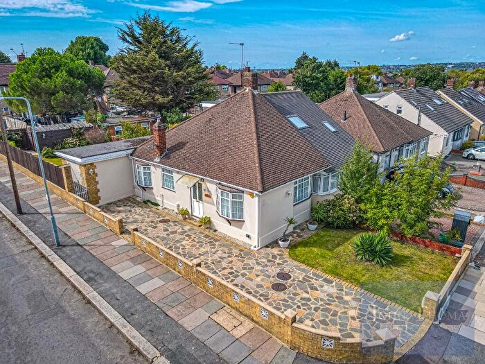 2 Bedroom Semi-Detached House For Sale In Caernarvon Drive, Clayhall, IG5