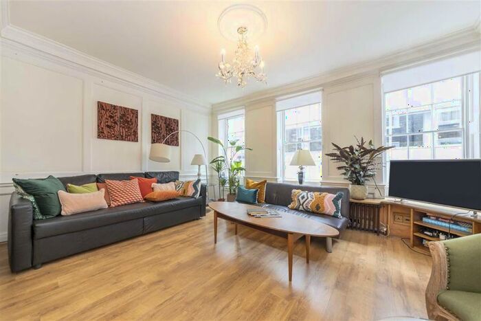 3 Bedroom Flat To Rent In St. Annes Court, London, W1F