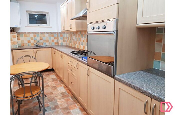 2 Bedroom Flat To Rent In A Clarendon House Abbey Lane Dell, Millhouses, Sheffield, South Yorkshire, S8