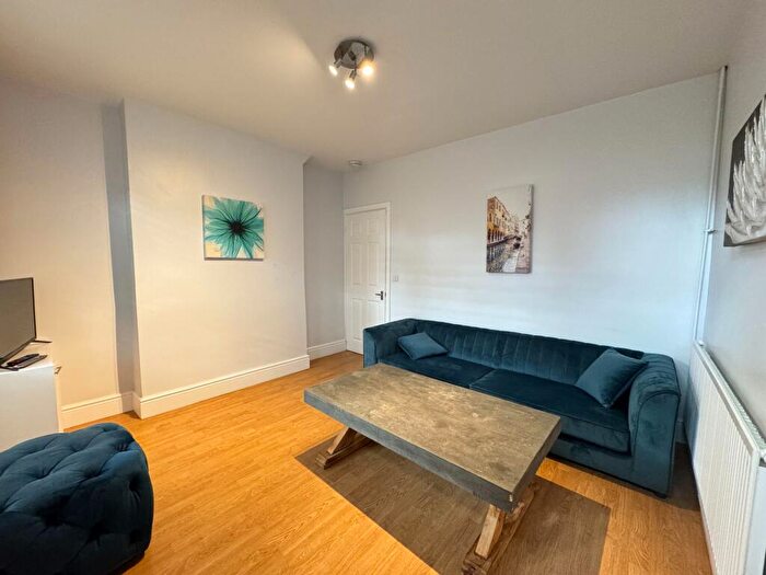 2 Bedroom House To Rent In Ladysmith Street, Nottingham, NG2