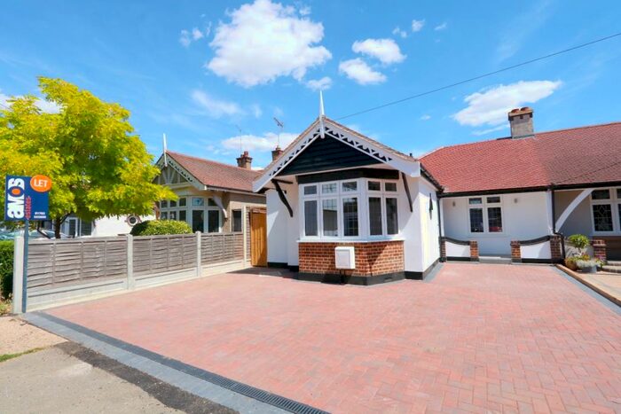 3 Bedroom Semi-Detached Bungalow To Rent In Bilton Road, Hadleigh, Essex, SS7
