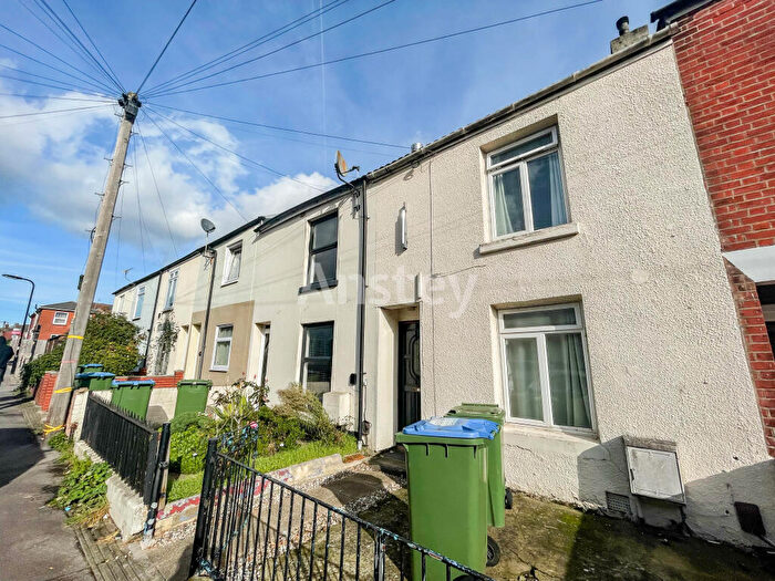 3 Bedroom Terraced House To Rent In Earls Road, Southampton, SO14