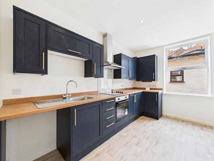 2 Bedroom Flat For Sale In Mercer Row, Louth, LN11