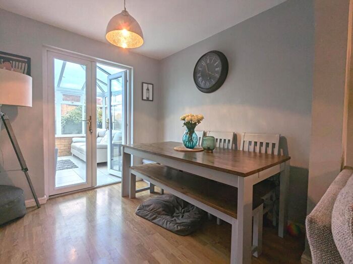 3 Bedroom Semi-Detached House For Sale In Clos Ynysddu, Pontyclun, CF72