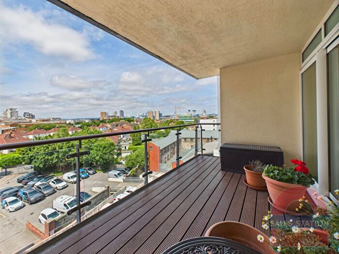 3 Bedroom Apartment For Sale In West Bute Street, Cymric Buildings West Bute Street, CF10