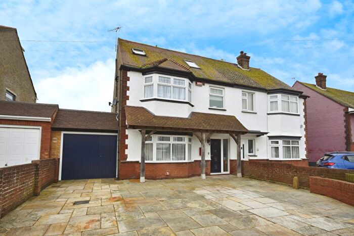 4 Bedroom Semi Detached House For Sale In Wellis Gardens, Margate, Kent, CT9