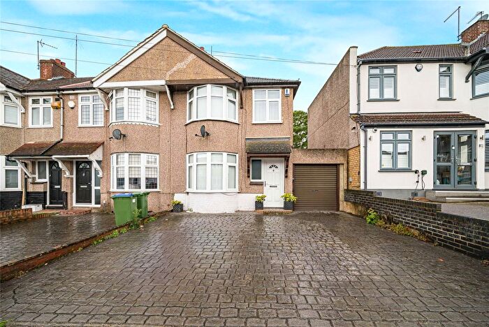 3 Bedroom End Terrace House For Sale In Westmoreland Avenue, Welling, Kent, DA16