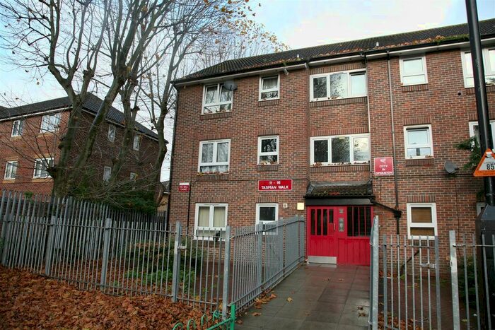 1 Bedroom Flat To Rent In Tasman Walk, London, E16