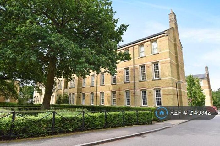 2 Bedroom Flat To Rent In Brigade Place, Caterham, CR3