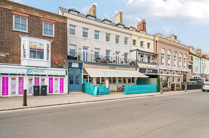 1 Bedroom Flat For Sale In The Beaches, - The Esplanade, Weymouth, DT4