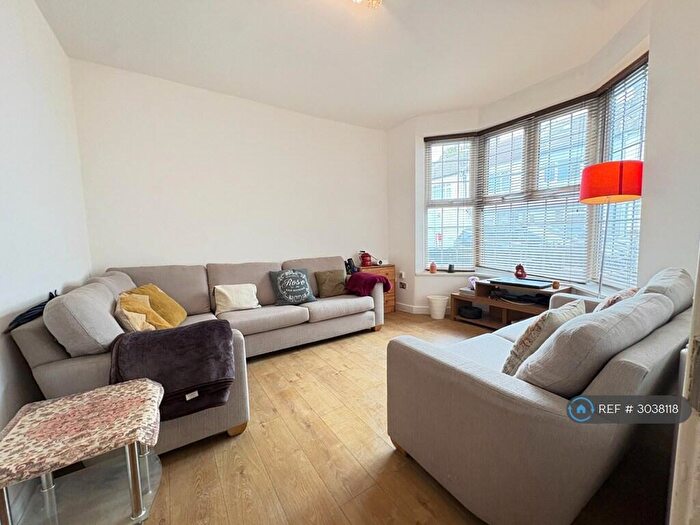 4 Bedroom Terraced House To Rent In Wakefield St, London, N18