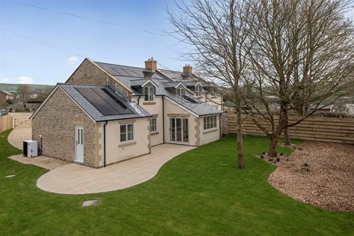 4 Bedroom Detached House For Sale In East Street Gardens, Beaminster, DT8