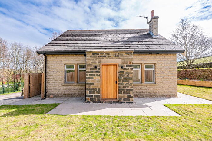 3 Bedroom Detached House For Sale In Mill Lane, Ingbirchworth, Sheffield, S36