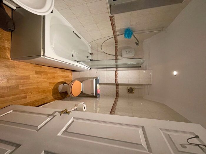 1 Bedroom Flat To Rent In Diana Coach House, Roath, Cardiff, CF24