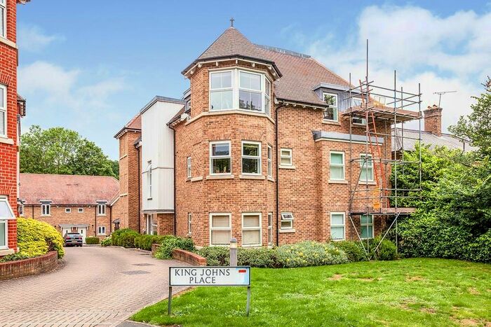 2 Bedroom Flat To Rent In King Johns Place Egham Hill, Egham, Surrey TW20